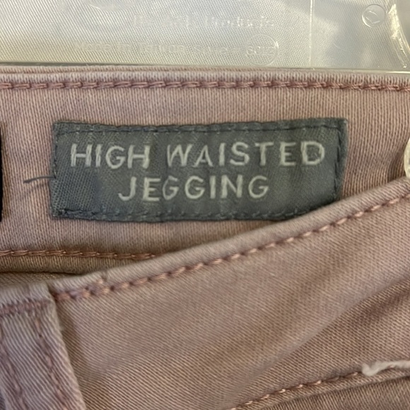 Aeropostale pink high waisted jeggings - size 2 regular - Picture 3 of 5